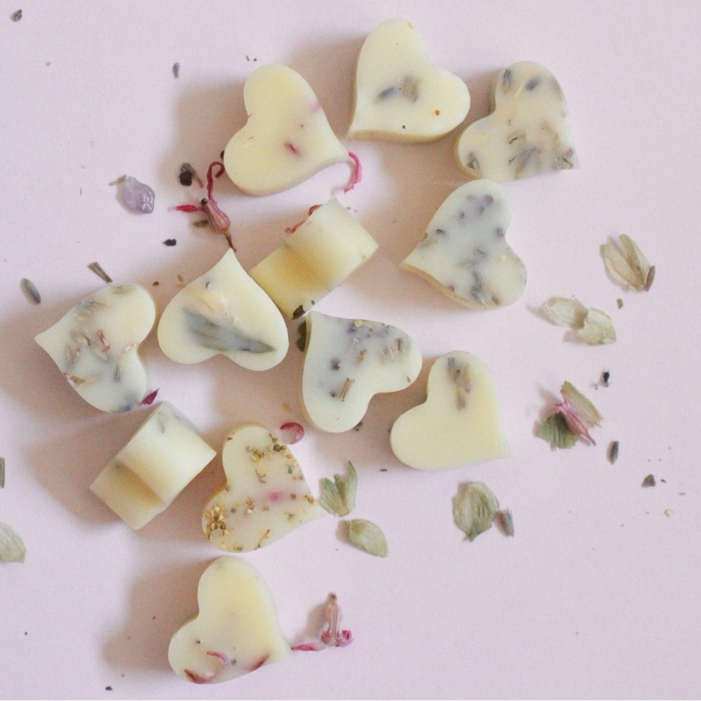 Handmade Aromatherapy Beeswax Wax Melts with Essential Oils